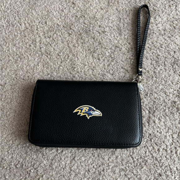 Handbags - Baltimore Ravens Black Wristlet